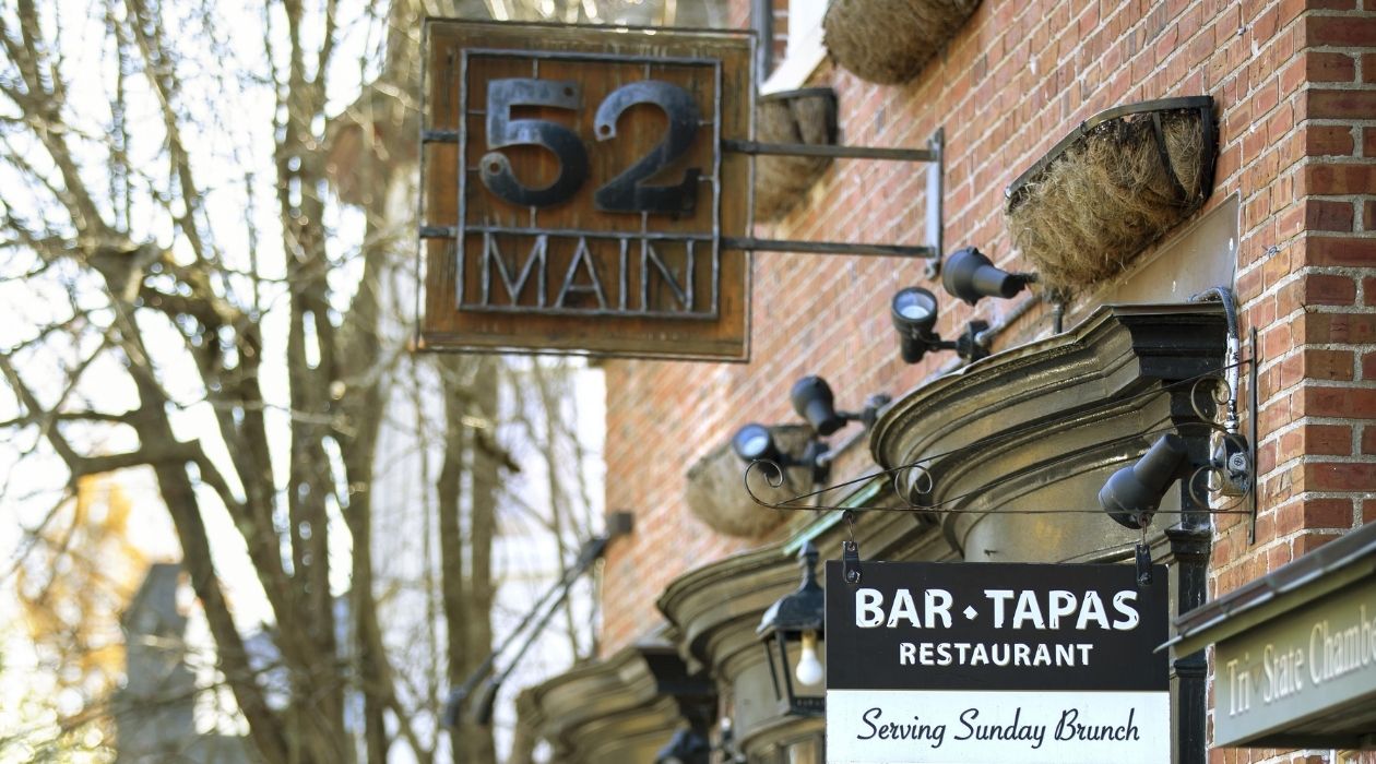 52 Main Bar and Tapas in Millerton street sign